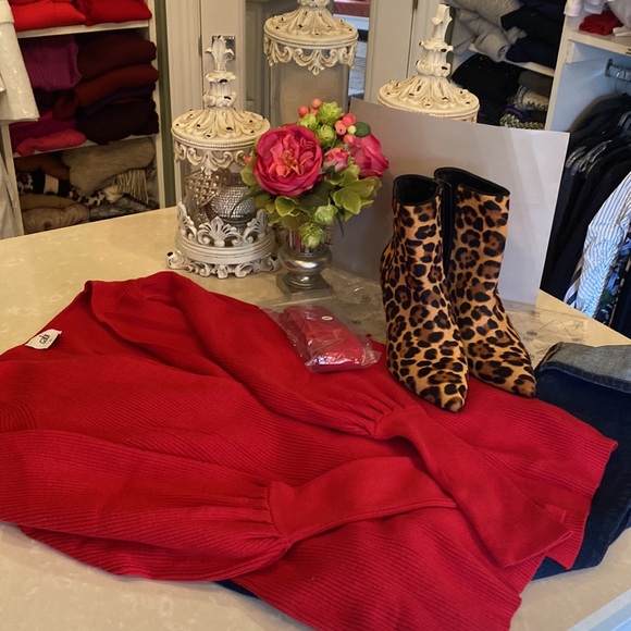 Beautiful CAbi Cabaret Cardigan - Picture 12 of 15